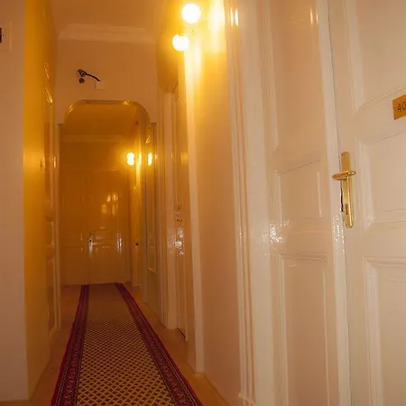 Ash Hotel Istanbul